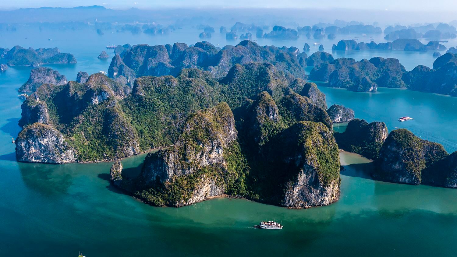 Immerse in Vietnam’s natural heritage with visa preparation